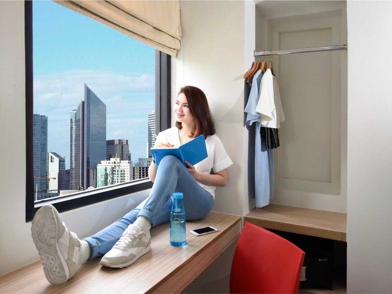 Hop Inn Hotel Tomas Morato Quezon City Exteriör bild